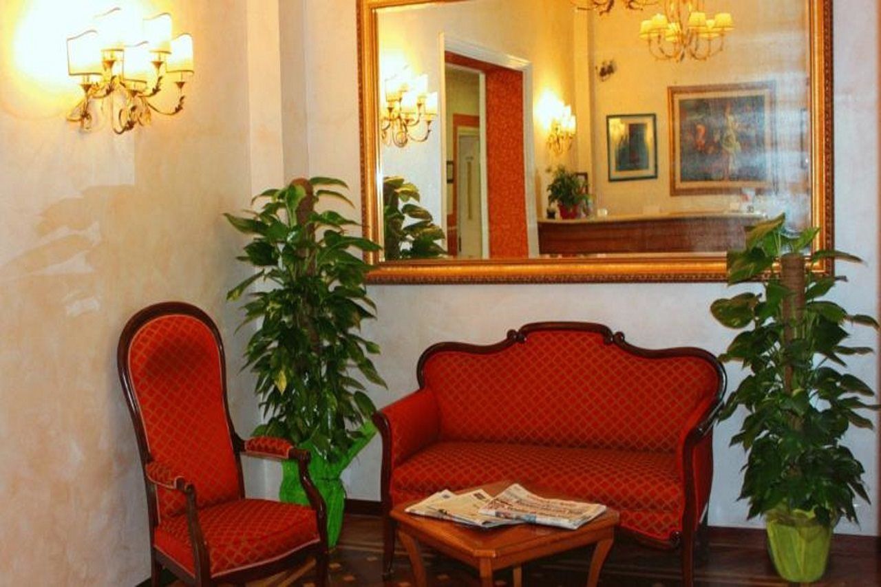 Hotel Villa Aricia Ariccia Exterior photo